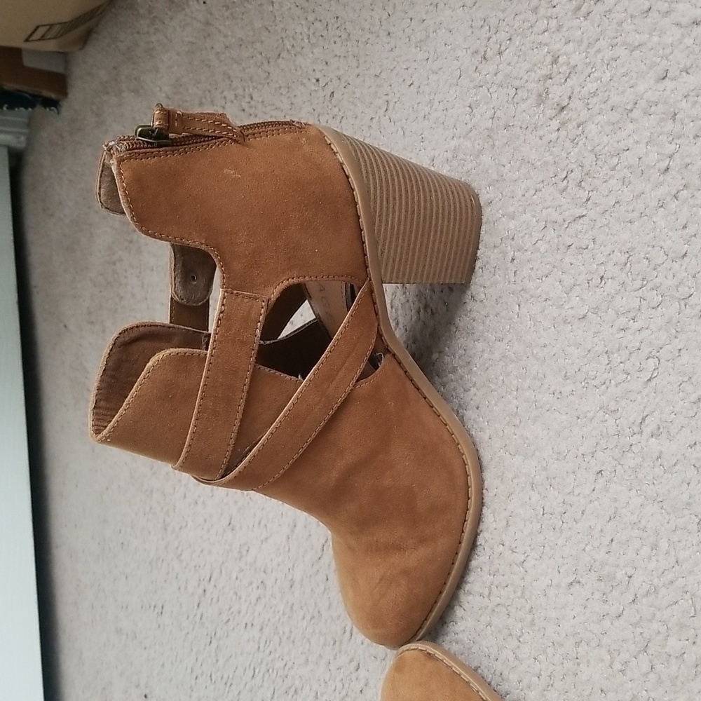 Rampage Women's Heels - Picture 6 of 12
